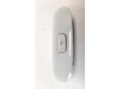 LUZ INTERIOR 8T0947111 8T0947111 