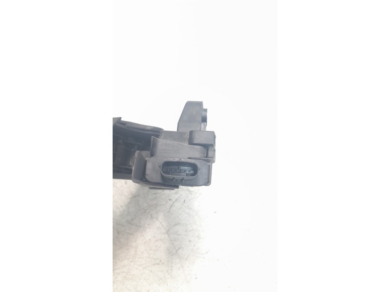 Recambio de potenciometro pedal para hyundai tucson kosmo 4wd referencia OEM IAM 32414400  