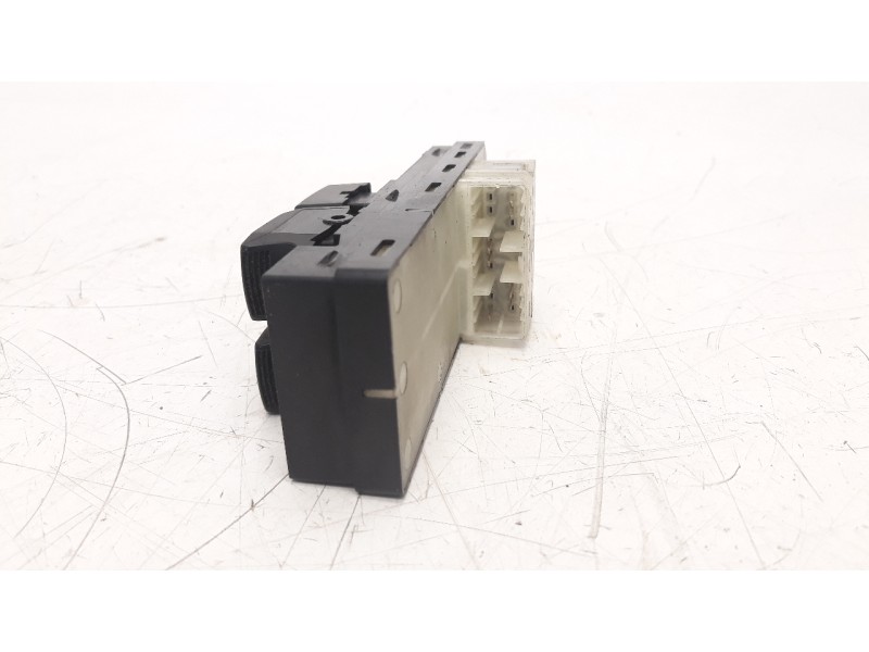 Recambio de mando elevalunas delantero izquierdo para suzuki swift berlina (mz) 1.3 16v cat referencia OEM IAM 62J103246T  