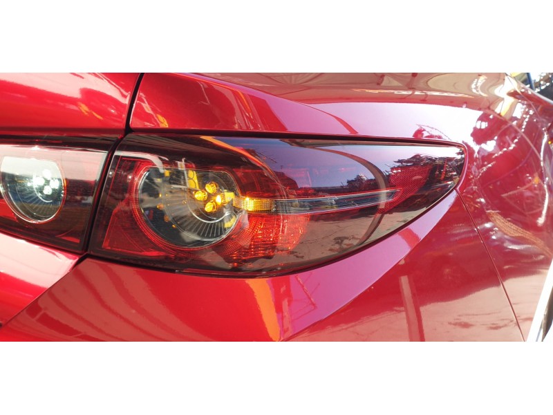 Recambio de piloto trasero derecho para mazda 3 sedán (bp) evolution referencia OEM IAM B0J851150A  