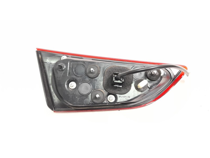 Recambio de piloto trasero derecho interior para mazda 3 sedán (bp) evolution referencia OEM IAM BCJH513F0  