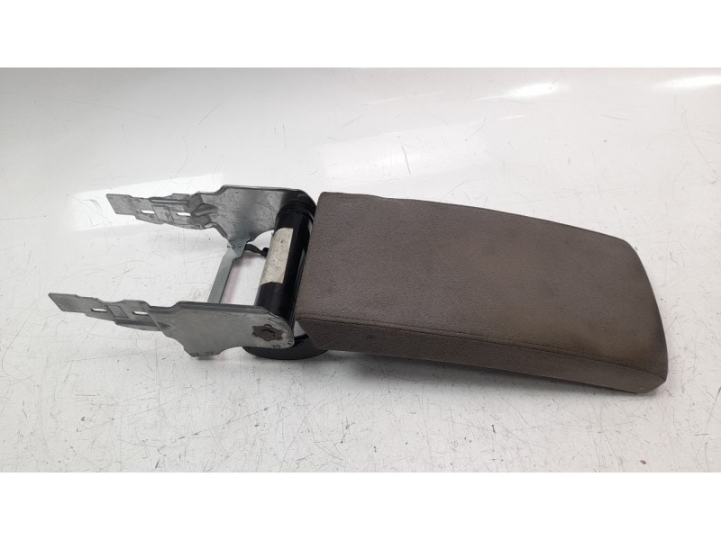 Recambio de apoyabrazos central para volkswagen passat berlina (3c2) 2.0 tdi referencia OEM IAM 3C0864211B  