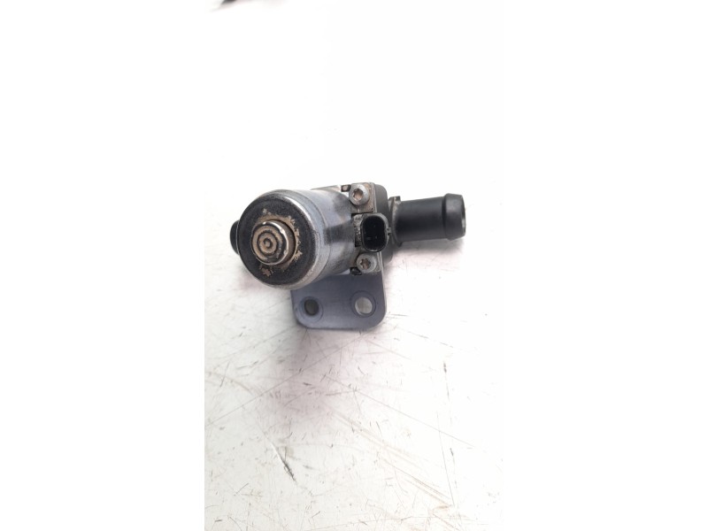 Recambio de bomba agua para volvo xc60 referencia OEM IAM 31657218  