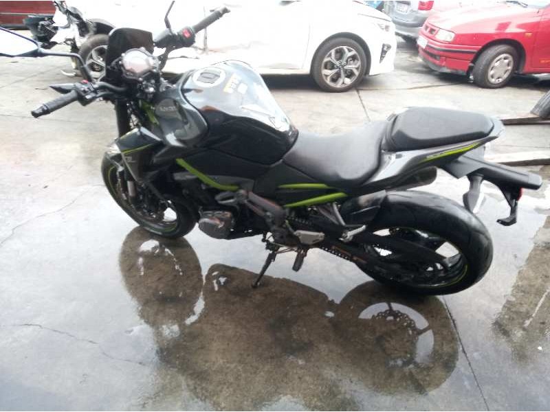 kawasaki z 900 del año 2018