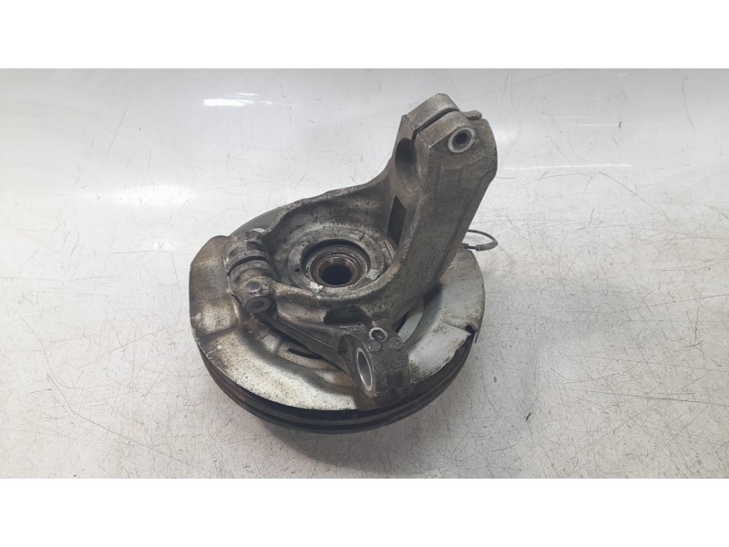 Recambio de mangueta delantera derecha para land rover discovery sport hse referencia OEM IAM LR109399  