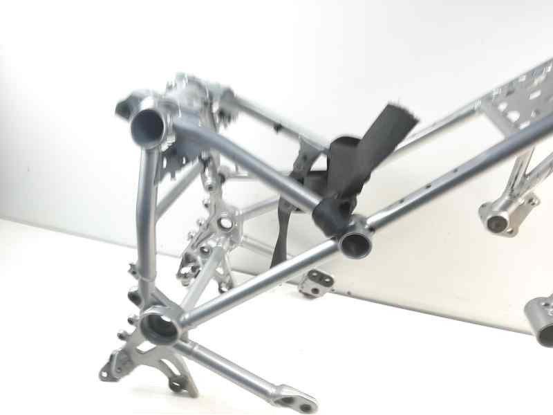 Recambio de subchasis trasero para bmw r 1200 gs r 1200 gs referencia OEM IAM 46518550689 153811041 