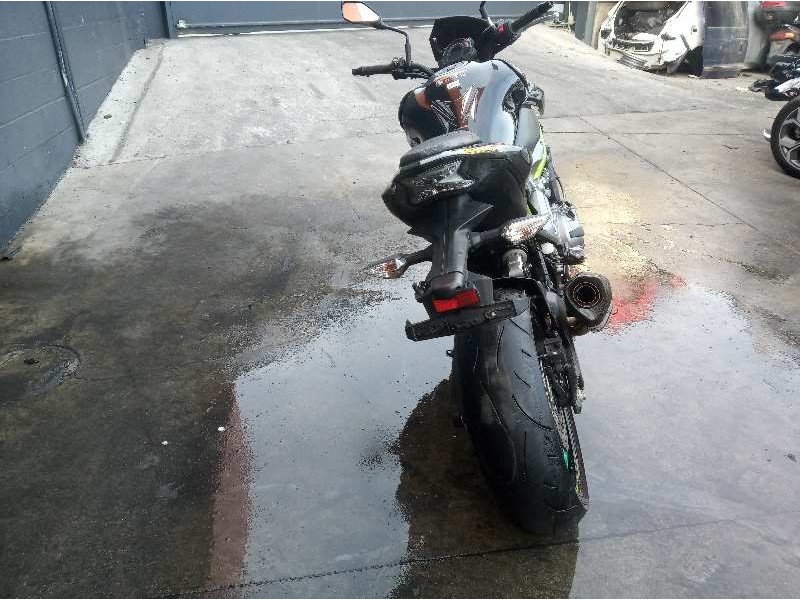 kawasaki z 900 del año 2018