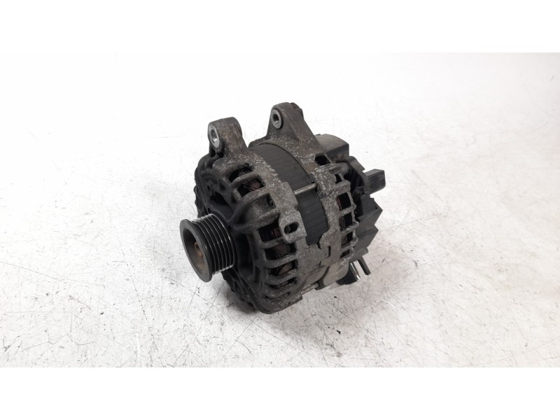 Recambio de alternador para land rover discovery sport hse referencia OEM IAM GX7310300CE  