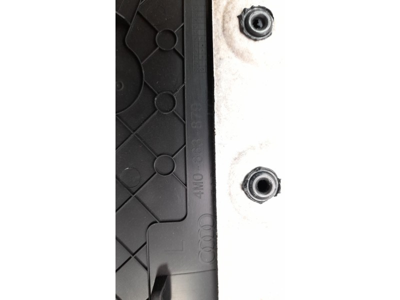Recambio de moldura para audi q7 4mg referencia OEM IAM 4M0863879KHCK  