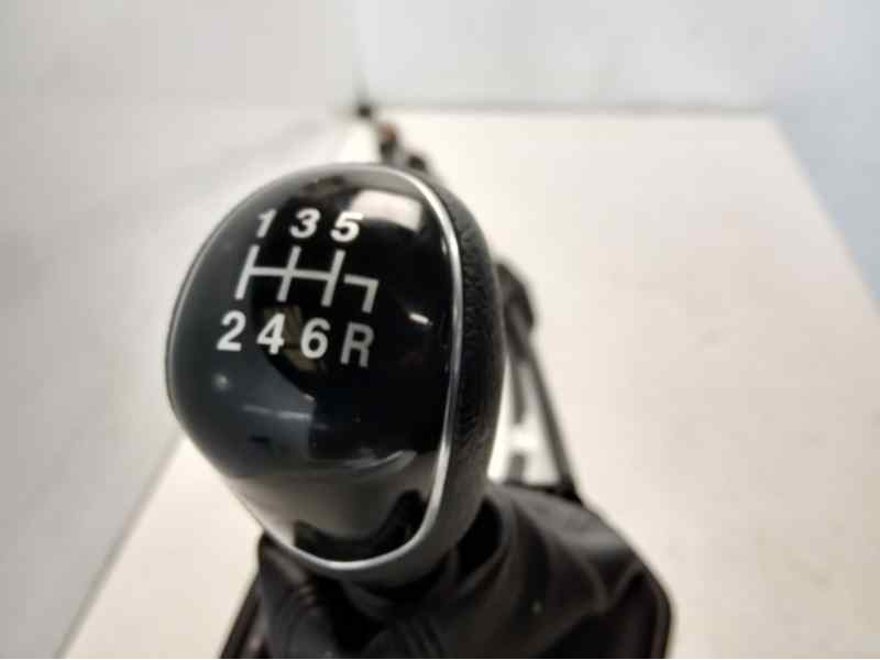 Recambio de palanca cambio para ford tourneo courier (c4a) trend referencia OEM IAM 4FTA334FA6NA  