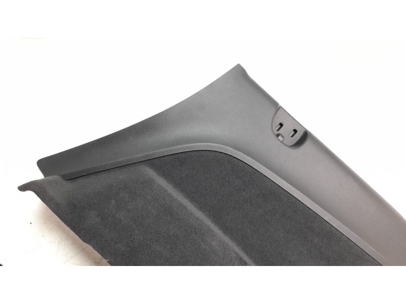 Recambio de moldura para audi q7 4mg referencia OEM IAM 4M0863880BHCK  