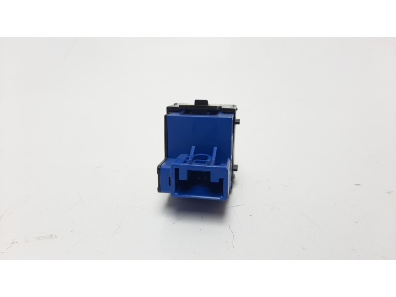 Recambio de interruptor para toyota corolla (e21) referencia OEM IAM 8415202160  