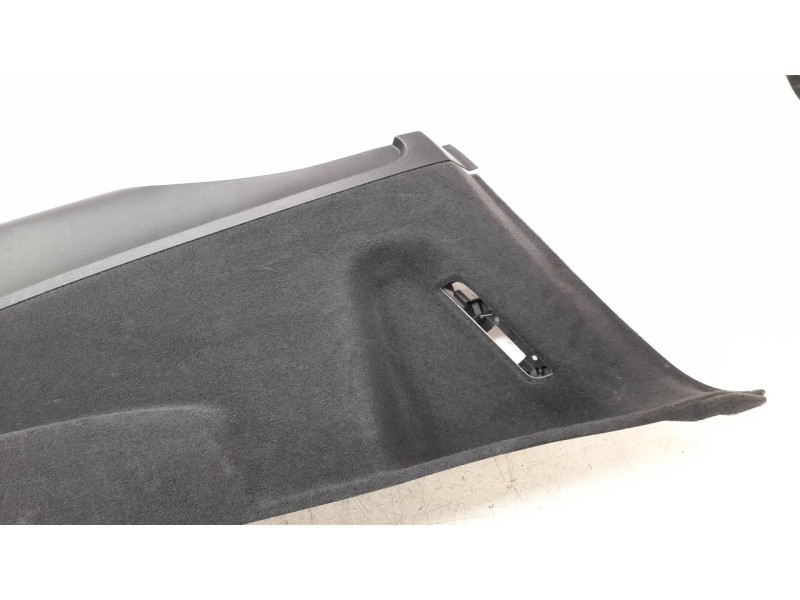 Recambio de moldura para audi q7 4mg referencia OEM IAM 4M0863880BHCK  