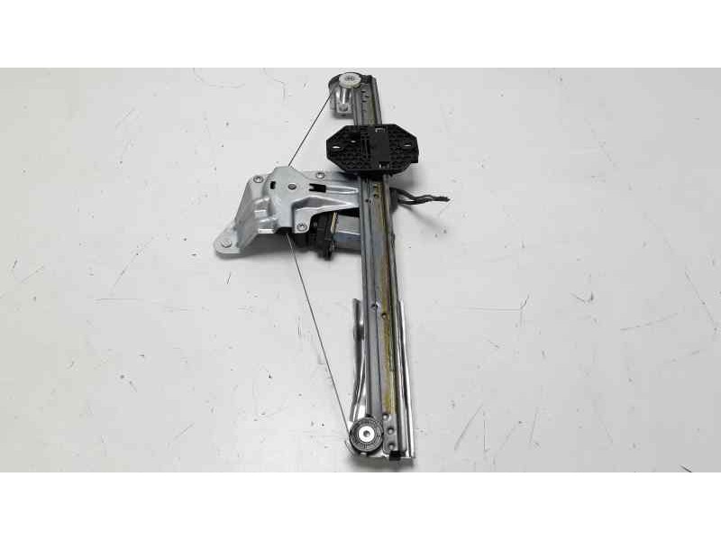 Recambio de elevalunas delantero derecho para dacia sandero 0.9 tce cat referencia OEM IAM 807209299R  