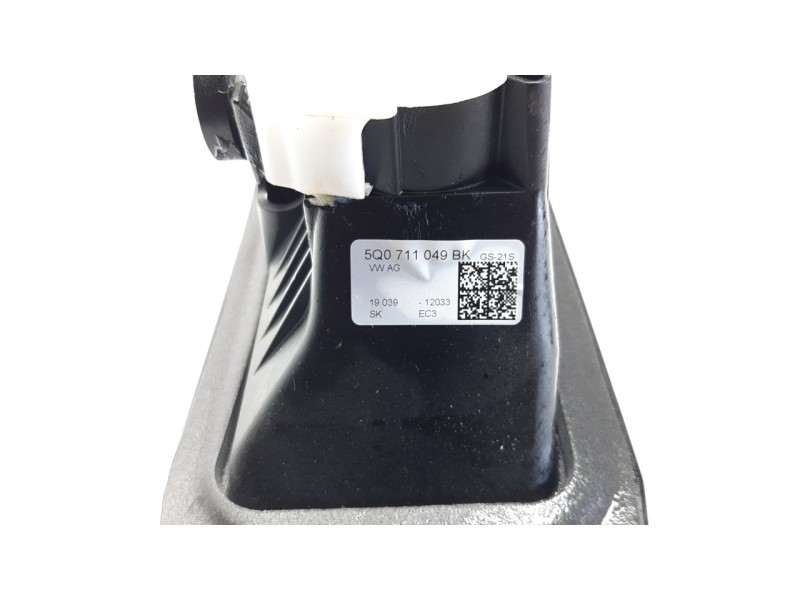 Recambio de palanca cambio para volkswagen golf vii variant (bv5) edition bmt referencia OEM IAM 5Q0711049BK  