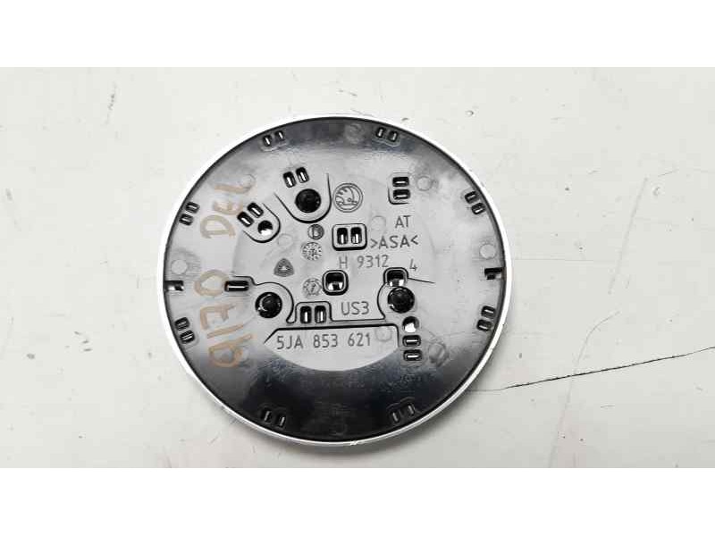 Recambio de molduras delanteras para skoda octavia lim. (5e3) rs referencia OEM IAM 5JA853621  