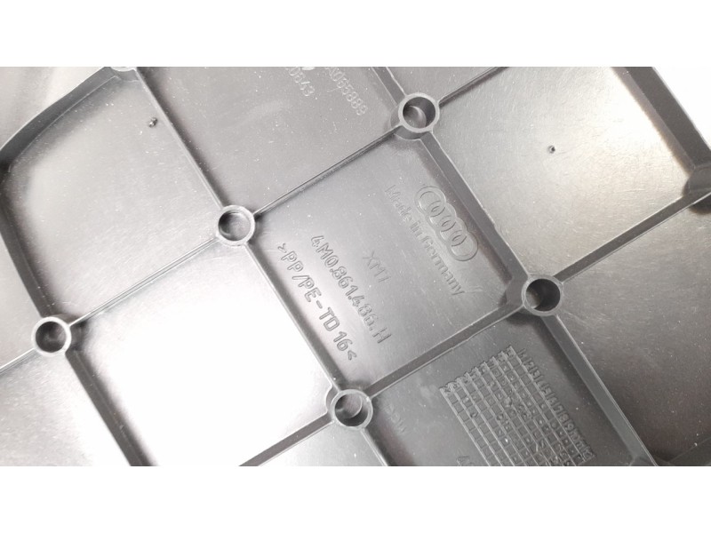 Recambio de moldura para audi q7 4mg referencia OEM IAM 4M0861486H4PK  