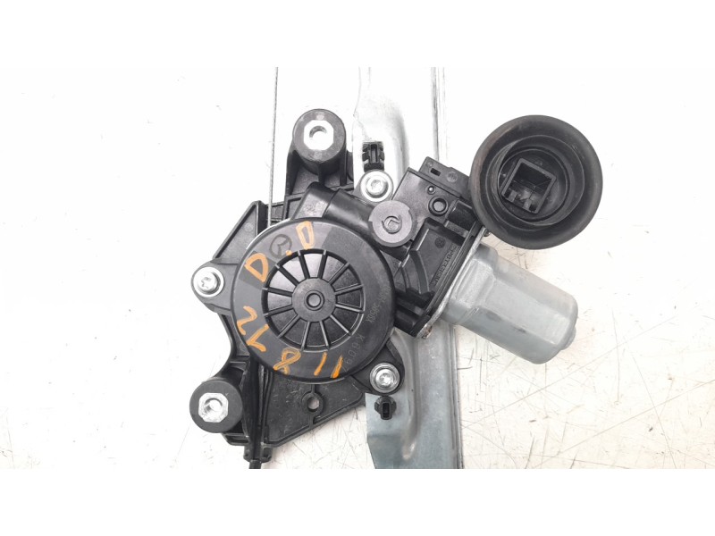 Recambio de elevalunas delantero derecho para mazda 3 sedán (bp) evolution referencia OEM IAM BCJH58590A  
