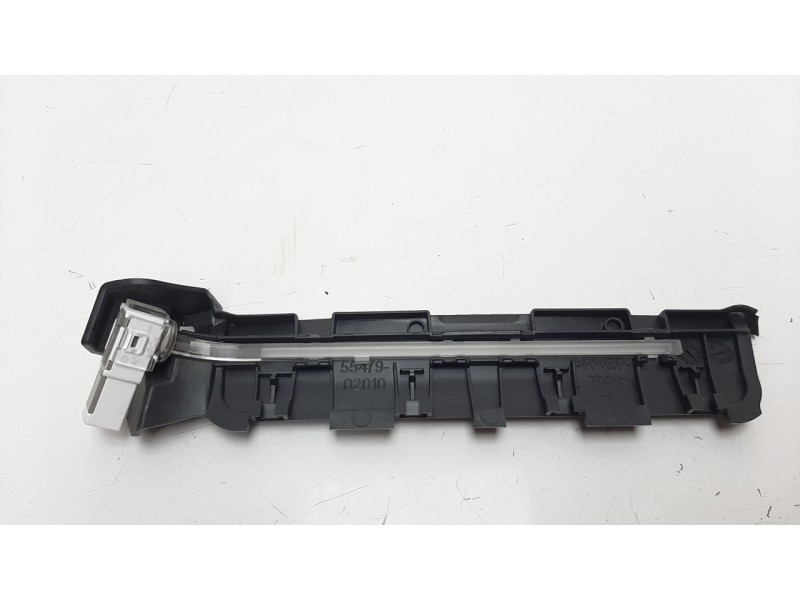 Recambio de moldura para toyota corolla (e21) referencia OEM IAM 5547902010  