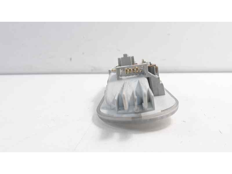Recambio de luz interior para dacia sandero 0.9 tce cat referencia OEM IAM   