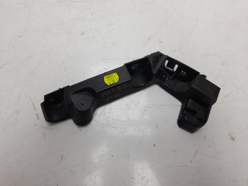 Recambio de molduras traseras para citroen c4 cactus feel referencia OEM IAM 9801686280  