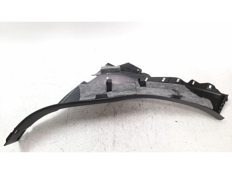 Recambio de moldura para audi q7 4mg referencia OEM IAM 4M0867768F4PK  