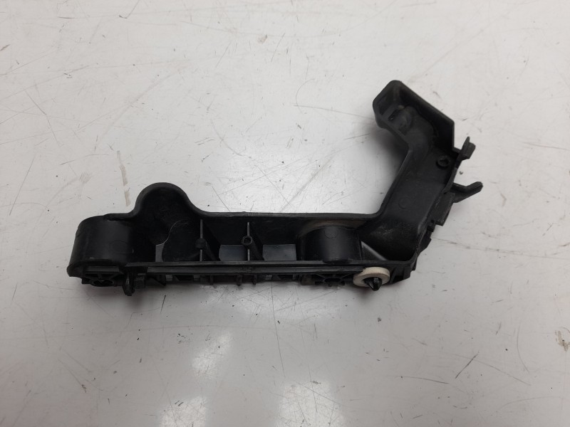 Recambio de molduras traseras para citroen c4 cactus feel referencia OEM IAM 9801686280  