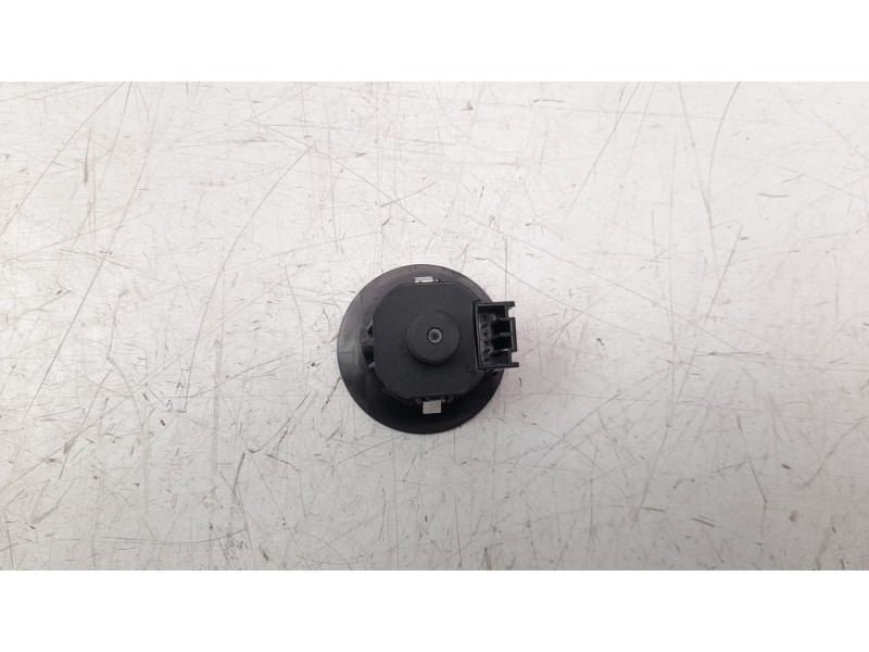 Recambio de interruptor para volvo xc60 referencia OEM IAM 31674767  