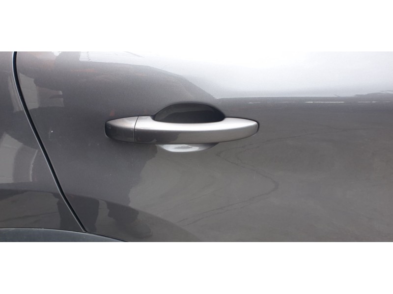 Recambio de maneta exterior trasera derecha para renault captur ii techno referencia OEM IAM 806065425R  