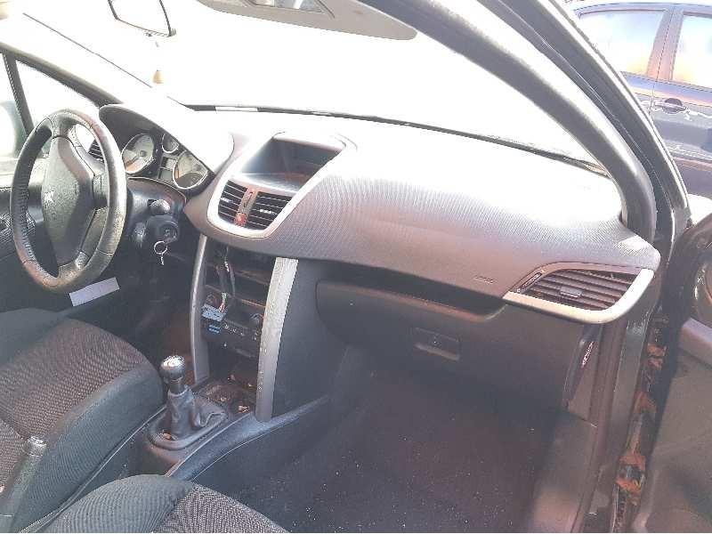 peugeot 207 del año 2006