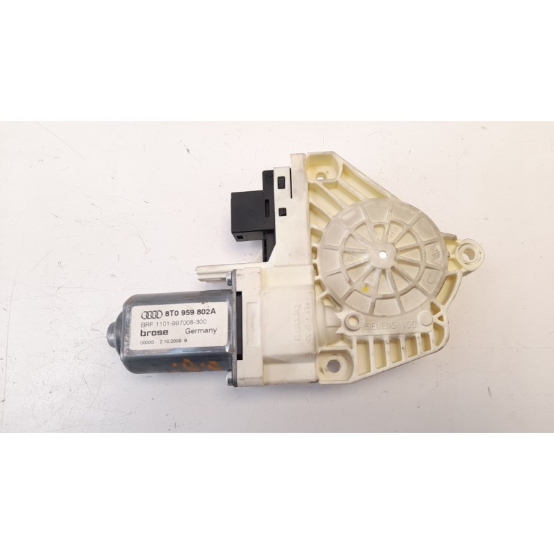 Recambio de motor elevalunas delantero derecho para audi a5 coupe (8t) 2.7 v6 24v tdi referencia OEM IAM 8T0959802A  