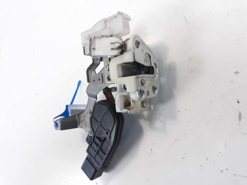 Recambio de cerradura puerta trasera derecha para toyota aygo (kgb/wnb) city referencia OEM IAM 693300H011  