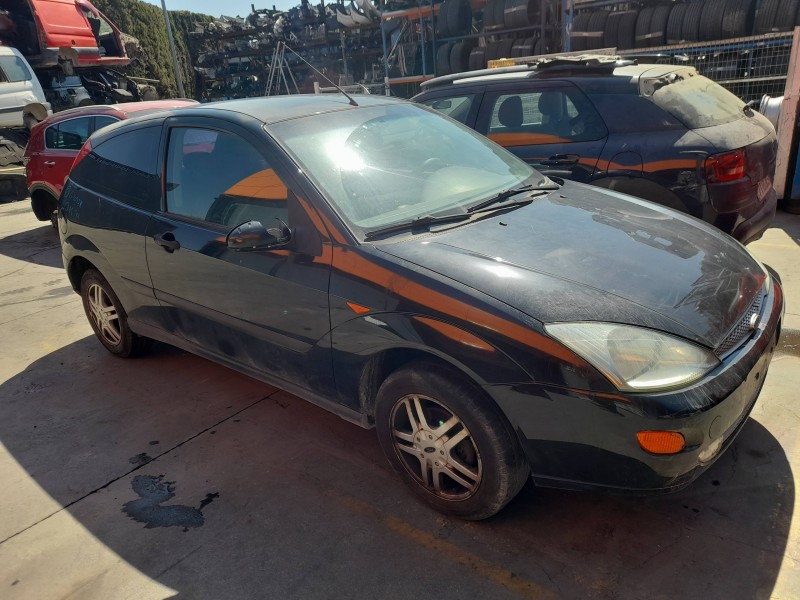 ford focus berlina (cak) del año 2001