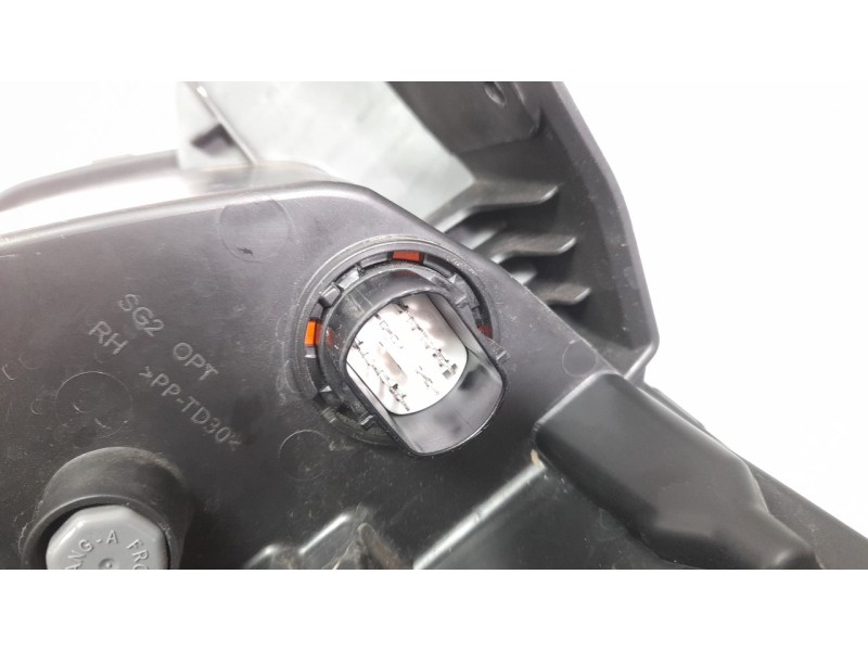Recambio de faro derecho para kia niro (sg2) hybrid concept referencia OEM IAM 92102AT120  