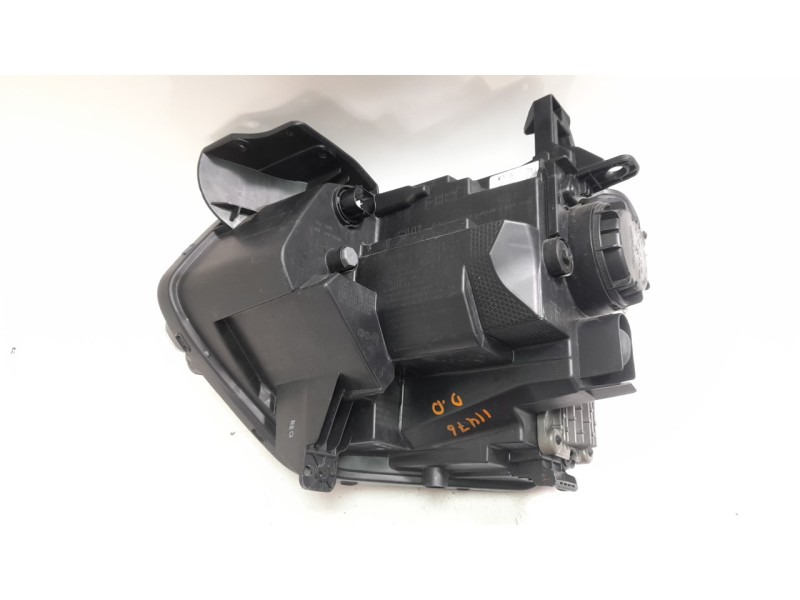 Recambio de faro derecho para kia niro (sg2) hybrid concept referencia OEM IAM 92102AT120  