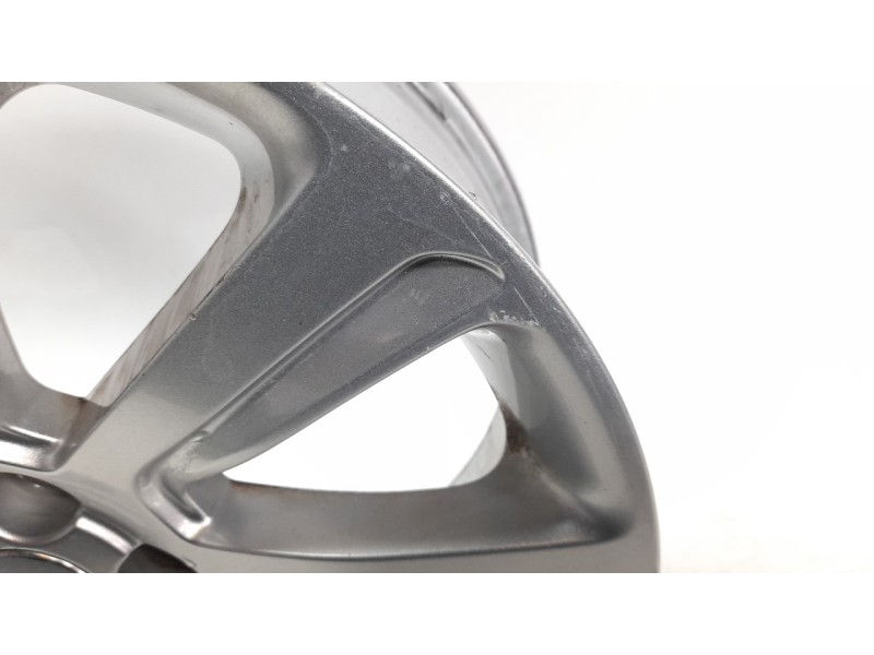 Recambio de llanta para land rover discovery sport hse referencia OEM IAM LR073531  