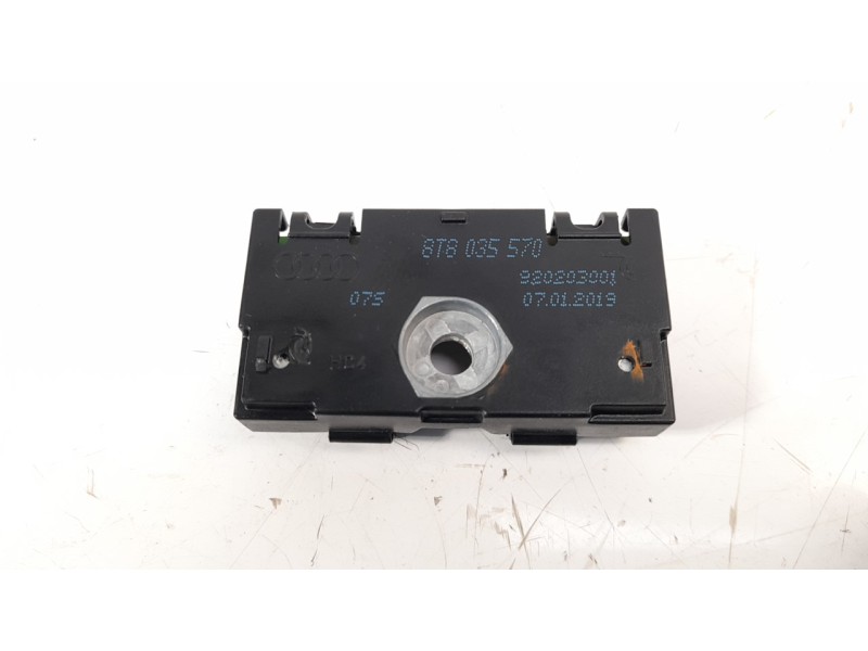 Recambio de antena para audi a1 sportback (gba) 1.0 tfsi referencia OEM IAM 8T8035570  