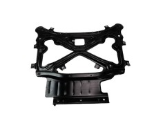 Recambio de travesaño inferior para audi q7 4mg referencia OEM IAM 4M1399345F   2
