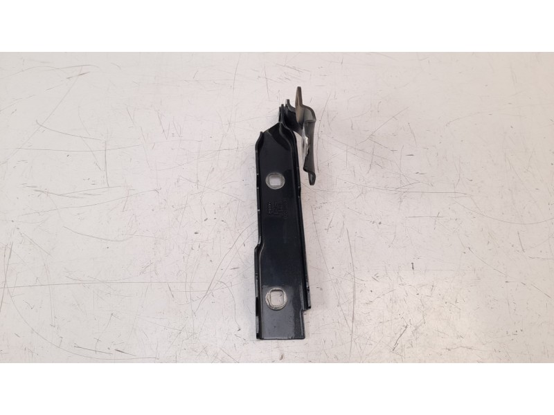 Recambio de retenedor puerta para audi a1 sportback (gba) 1.0 tfsi referencia OEM IAM 82A823301  