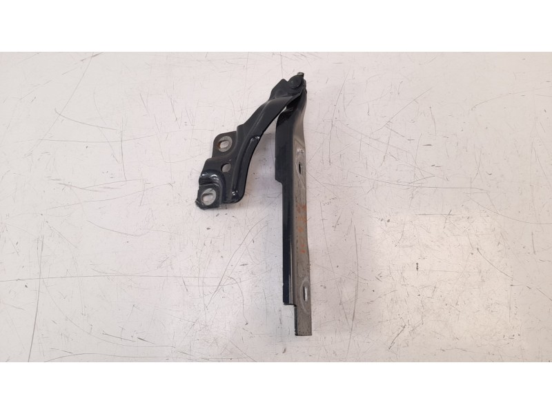 Recambio de retenedor puerta para audi a1 sportback (gba) 1.0 tfsi referencia OEM IAM 82A823301  