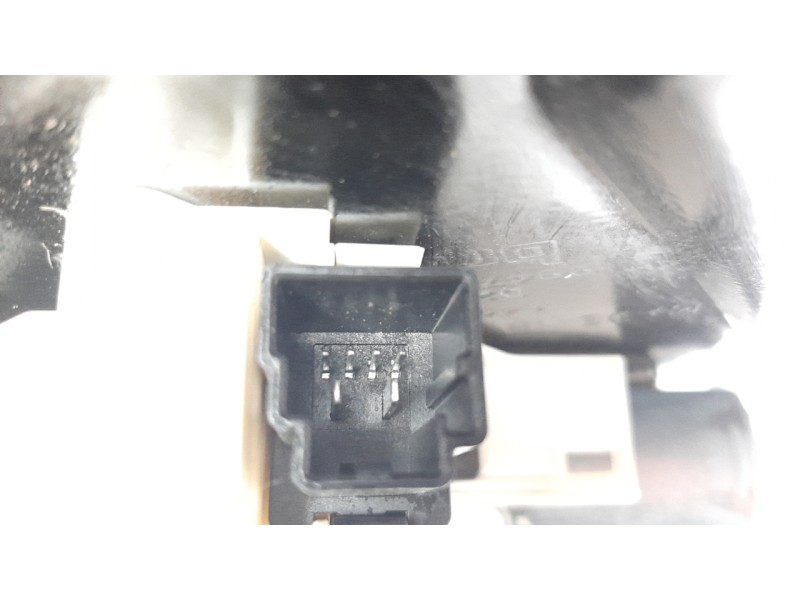 Recambio de elevalunas trasero izquierdo para land rover discovery 4 3.0 td v6 cat referencia OEM IAM AH2227001AB  