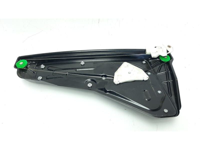 Recambio de elevalunas trasero izquierdo para land rover discovery 4 3.0 td v6 cat referencia OEM IAM AH2227001AB  