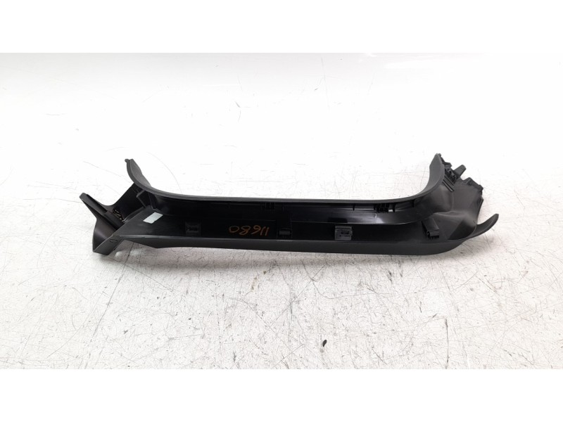Recambio de moldura para audi q7 4mg referencia OEM IAM 4M0867608F  