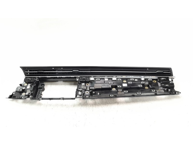 Recambio de rejilla aireadora para audi q7 4mg referencia OEM IAM 4M8820902D6PS  
