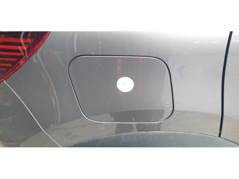 Recambio de tapa exterior combustible para renault captur ii techno referencia OEM IAM 788302200R  