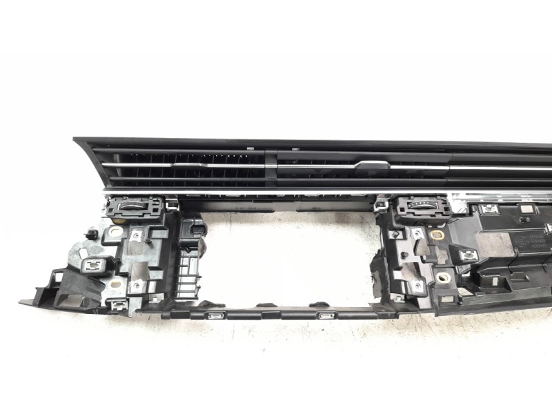 Recambio de rejilla aireadora para audi q7 4mg referencia OEM IAM 4M8820902D6PS  