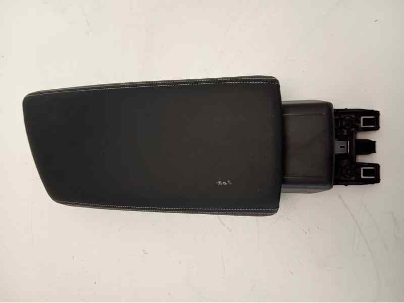 Recambio de apoyabrazos central para renault megane iv grandtour zen referencia OEM IAM 969109180R  