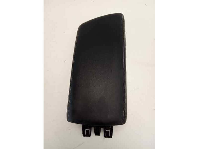 Recambio de apoyabrazos central para renault megane iv grandtour zen referencia OEM IAM 969109180R  