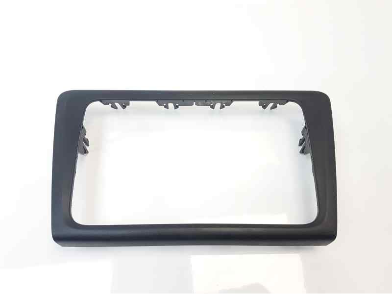Recambio de moldura para skoda spaceback (5h) ambition referencia OEM IAM 5JA858415  
