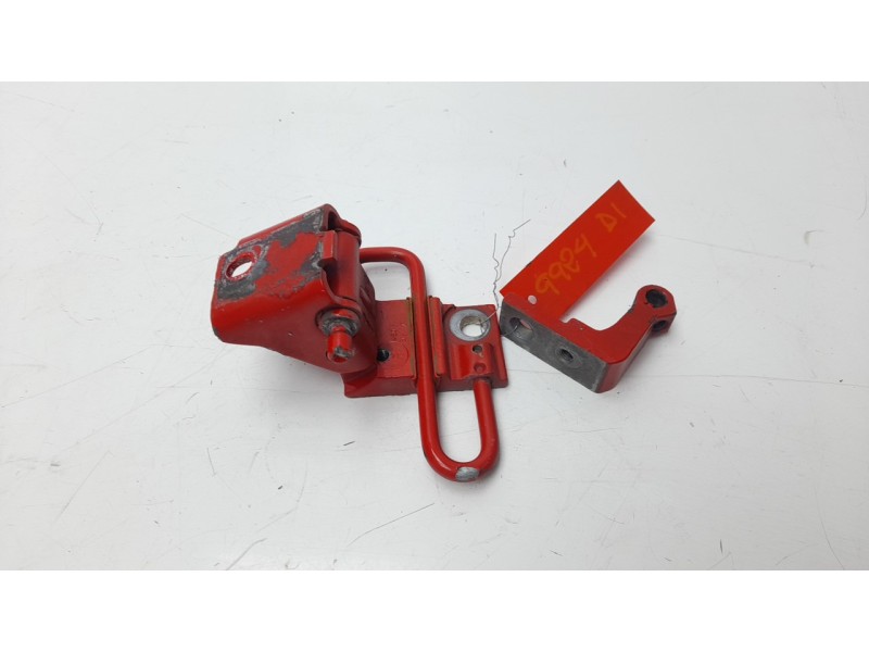 Recambio de retenedor puerta para audi r8 (423) 4.2 fsi referencia OEM IAM 4E0831411C  